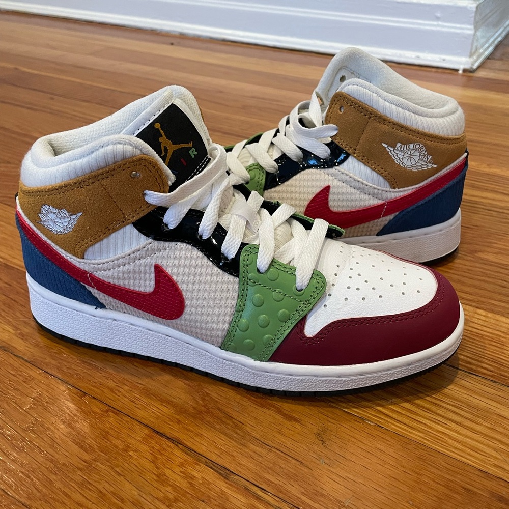 Air Jordan 1 Mid Multicolor Sneakers